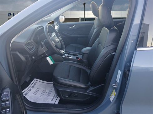 New 2026 Ford Escape SE image 9