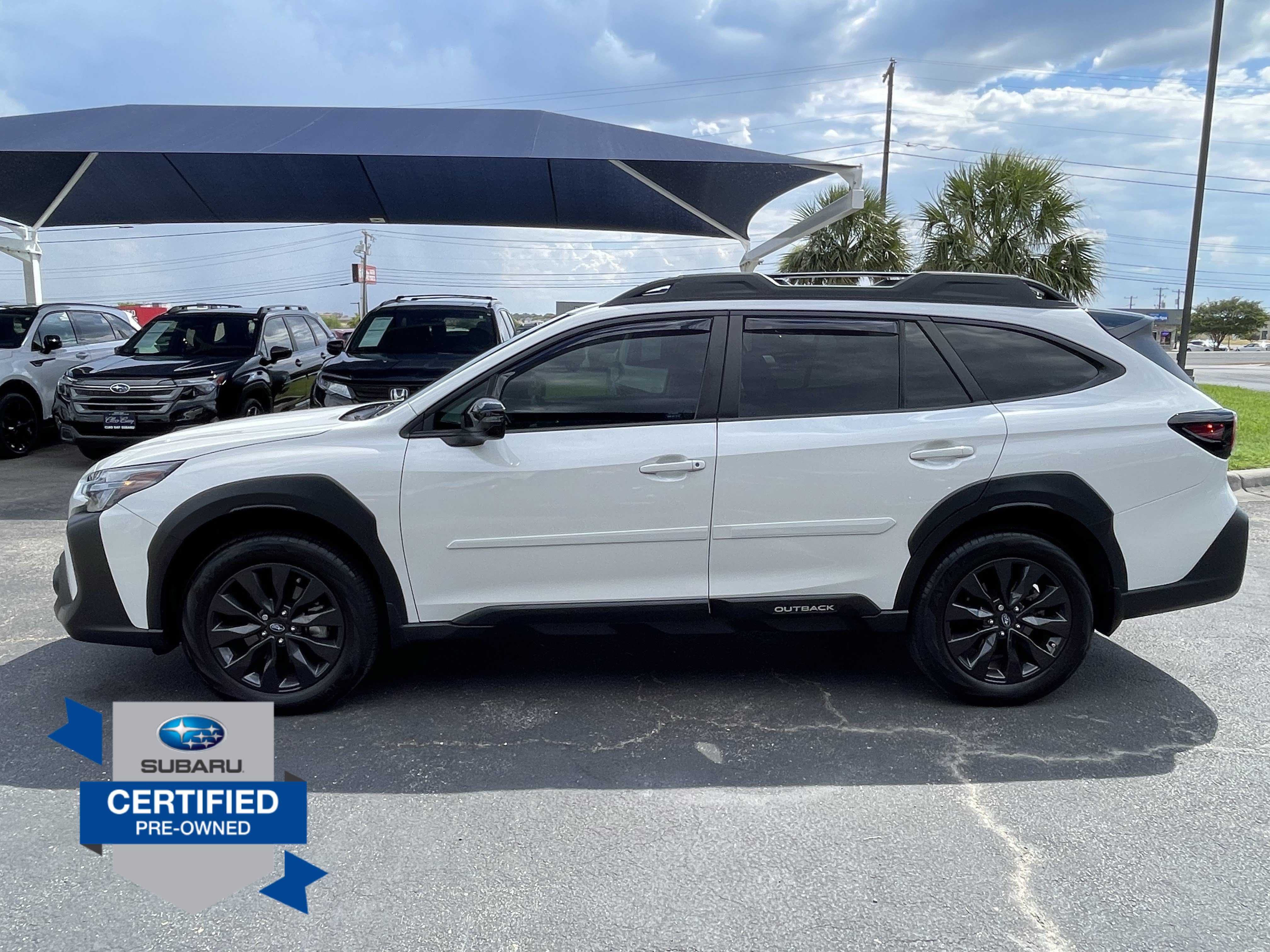 Used 2025 Subaru Outback Onyx Edition XT AWD/4WD image 4