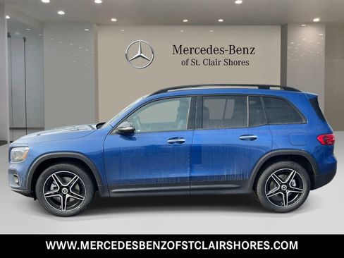 New 2026 Mercedes-Benz GLB 250 4MATIC image 2