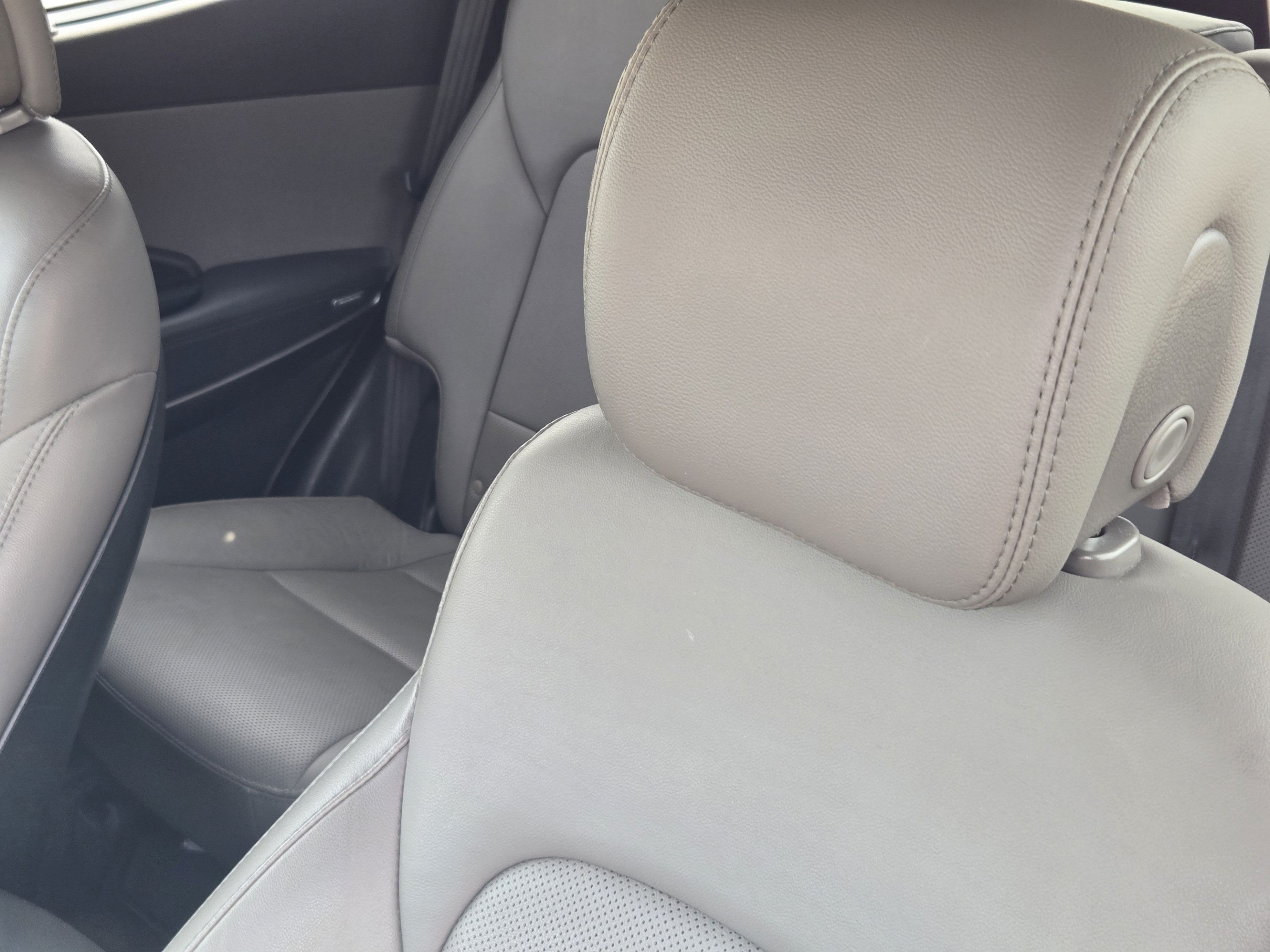 Used 2017 Hyundai Santa Fe Sport FWD image 20