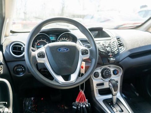 Used 2018 Ford Fiesta SE image 13
