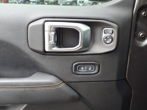 Used 2021 Jeep Gladiator Overland image 23