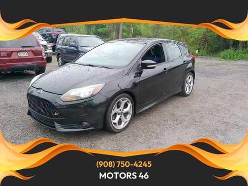 Used 2013 Ford Focus ST FWD image 1
