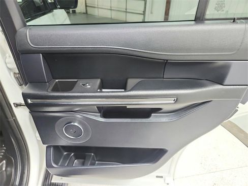 Used 2021 Ford Expedition XLT image 41