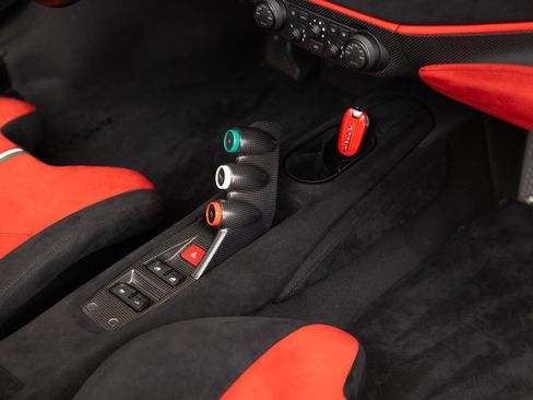 Certified 2020 Ferrari 488 Pista Spider RWD image 88