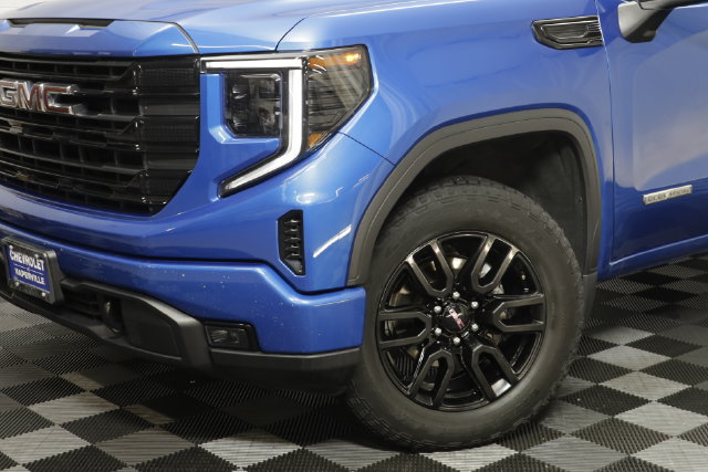 Used 2024 GMC Sierra 1500 Elevation AWD/4WD image 3