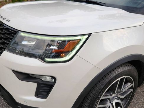 Used 2018 Ford Explorer Sport w/ Equipment Group 401A AWD/4WD image 23