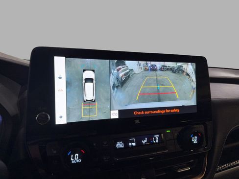 Used 2024 Toyota Grand Highlander AWD Hybrid image 22