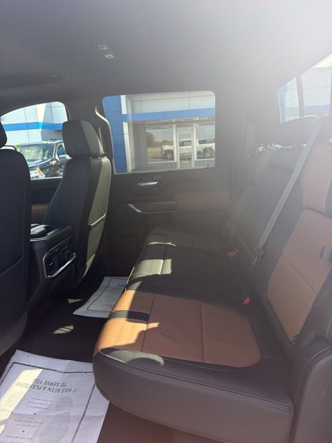 Certified 2021 Chevrolet Silverado 2500 High Country w/ Technology Package AWD/4WD image 13