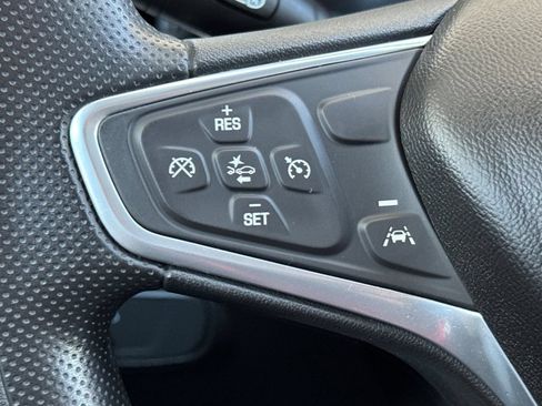 Used 2022 Chevrolet Equinox LT FWD image 26