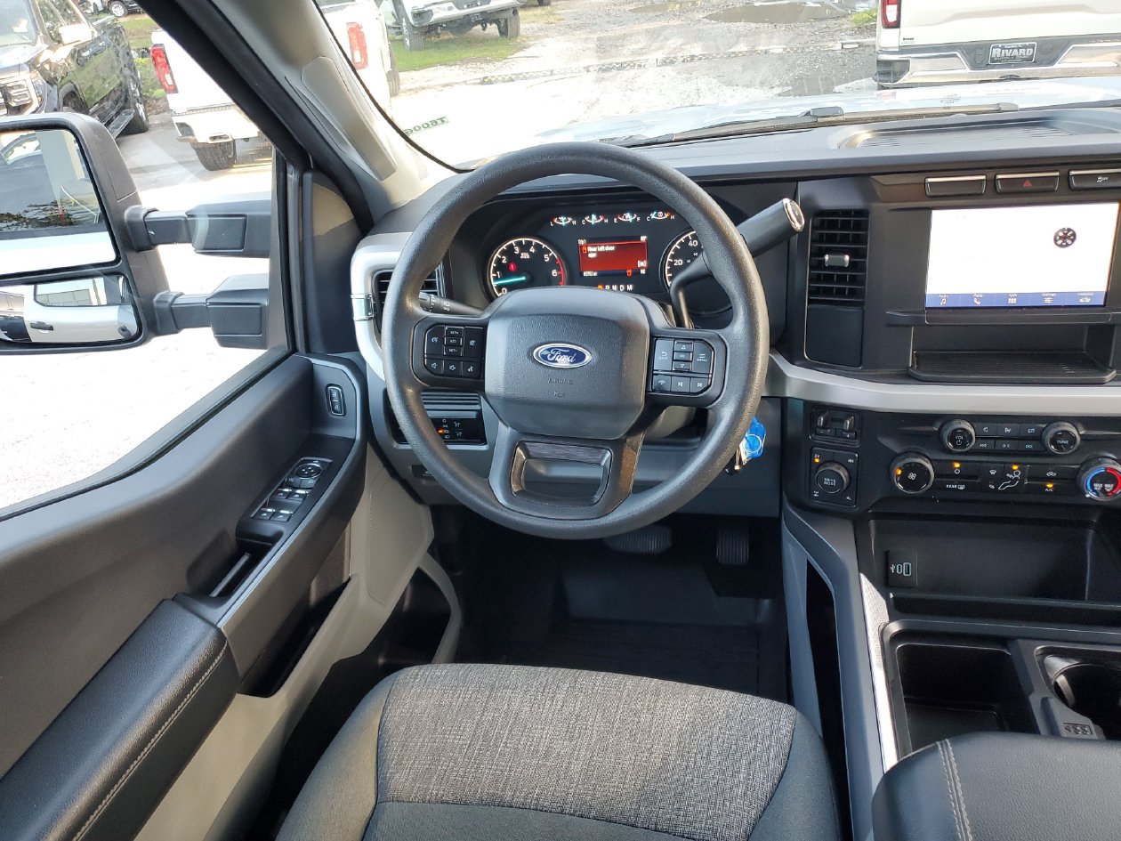 Used 2024 Ford F250 XLT AWD/4WD image 13