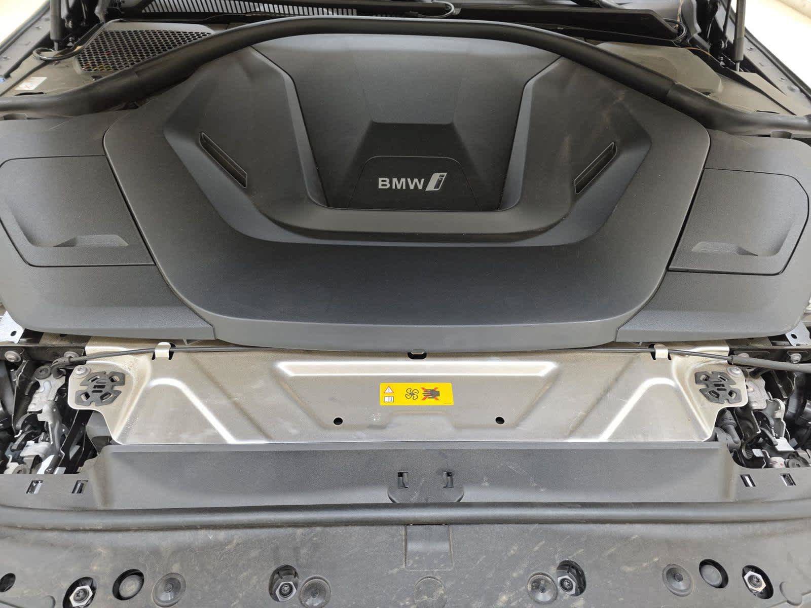 Used 2023 BMW i4 eDrive40 RWD image 12