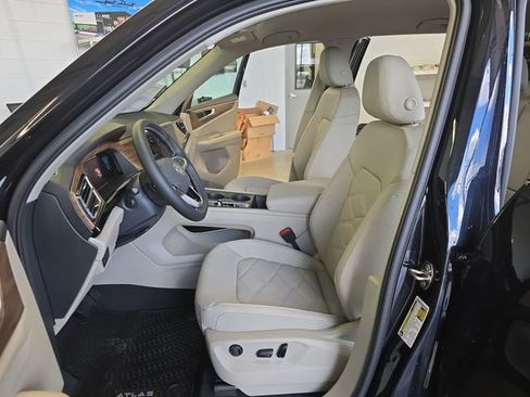 New 2026 Volkswagen Atlas SE AWD/4WD image 12