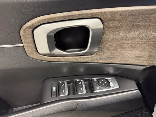 Used 2023 Kia Sorento S w/ Panoramic Sunroof Package AWD/4WD image 21