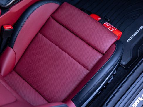Certified 2025 Porsche 911 Carrera S RWD image 36