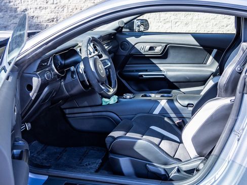 Used 2022 Ford Mustang Shelby GT500 w/ Carbon Fiber Track Pack image 20