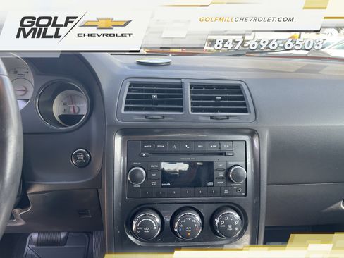 Used 2011 Dodge Challenger RWD image 20
