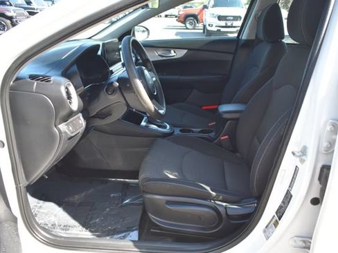 Used 2024 Kia Forte LXS FWD image 15
