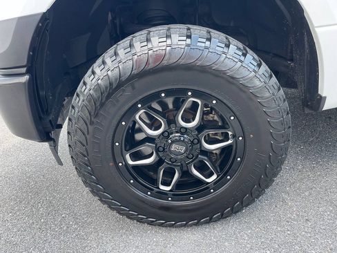 Used 2017 Ford F150 XL w/ Equipment Group 101A Mid AWD/4WD image 14