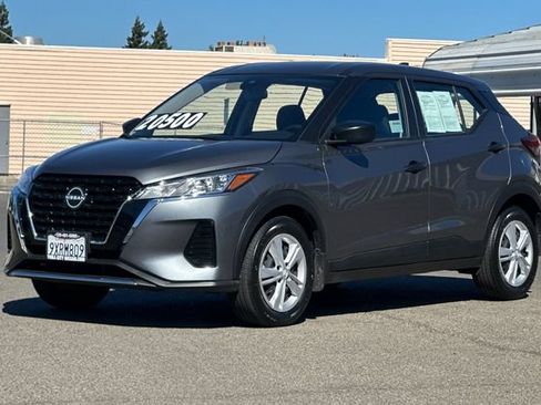 Certified 2025 Nissan Kicks Play S FWD image 8