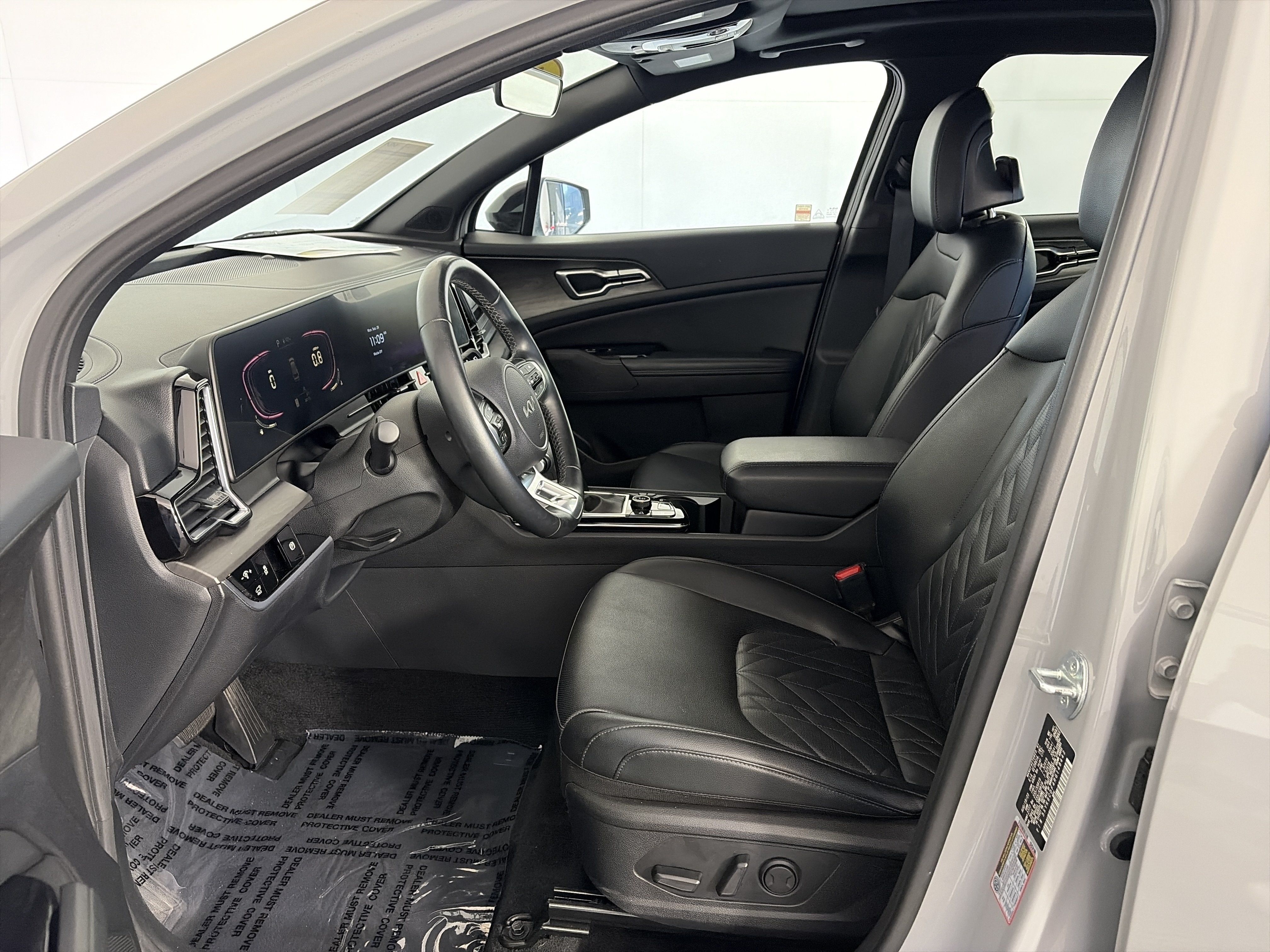 Certified 2024 Kia Sportage X-Line w/ X-Line Premium Package AWD/4WD image 6