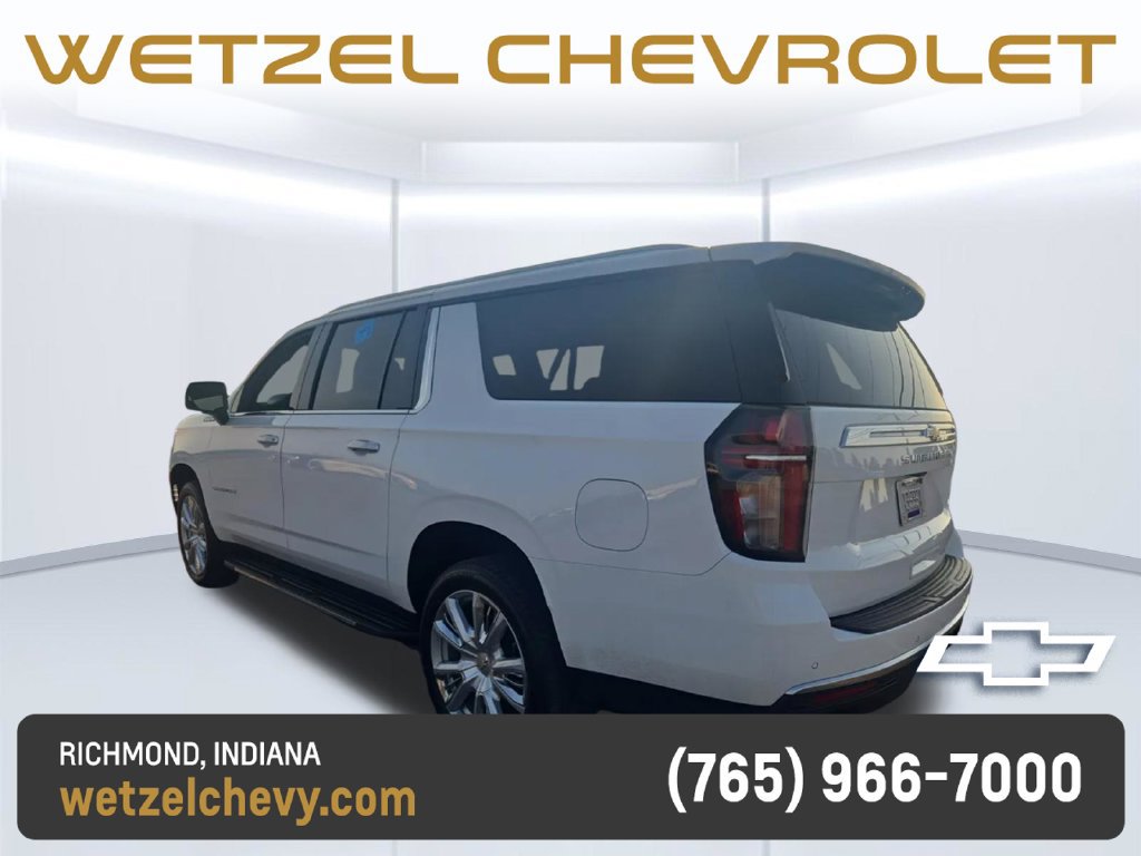 Used 2024 Chevrolet Suburban High Country AWD/4WD image 3