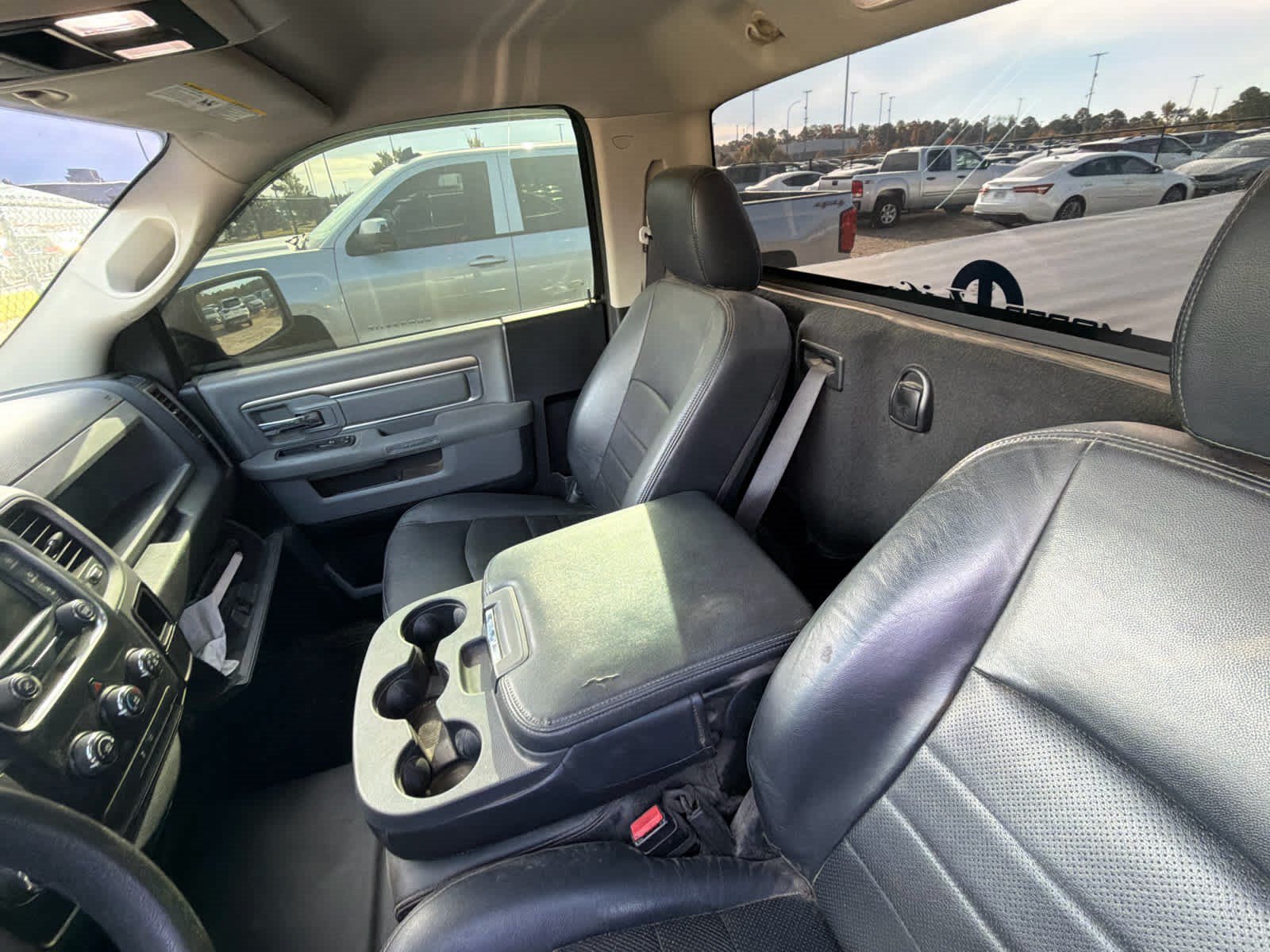 Used 2015 RAM 1500 Express RWD image 8