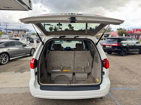 Used 2004 Toyota Sienna CE image 16