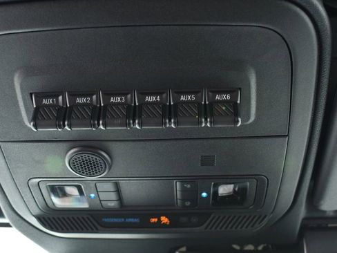 New 2025 Ford Bronco Badlands image 34