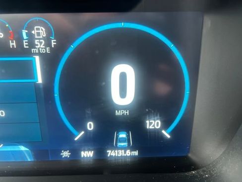 Used 2022 Ford F150 Lariat w/ Equipment Group 501A Mid image 24