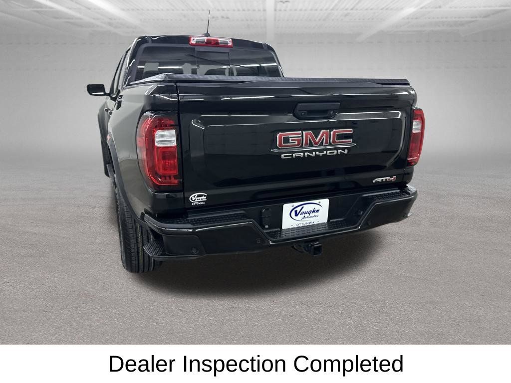 Used 2024 GMC Canyon AT4 w/ AT4 Premium Package AWD/4WD image 11