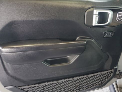 Certified 2021 Jeep Gladiator Mojave AWD/4WD image 15