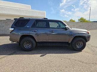Used 2019 Toyota 4Runner SR5 AWD/4WD video 4