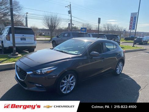 Used 2017 MAZDA MAZDA3 Touring image 9