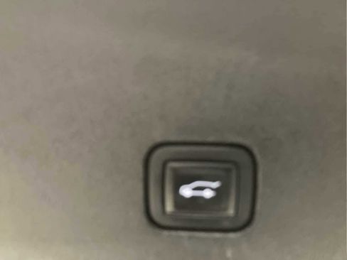 Used 2021 Cadillac XT6 Premium Luxury w/ Platinum Package image 22