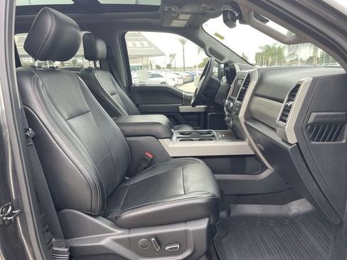Used 2018 Ford F250 Lariat w/ Lariat Ultimate Package AWD/4WD image 29