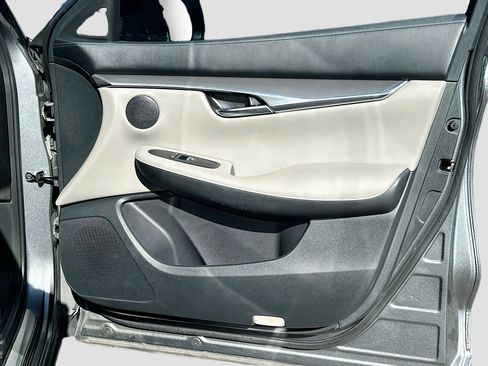 Used 2023 INFINITI QX50 Luxe image 34