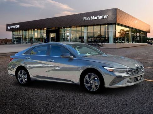 New 2026 Hyundai Elantra SEL Sport Premium FWD image 10