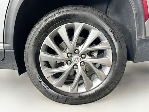 Used 2025 Buick Enclave Preferred image 11