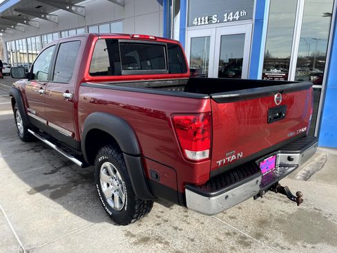 Used 2015 Nissan Titan SV w/ SV Value Truck Package image 2
