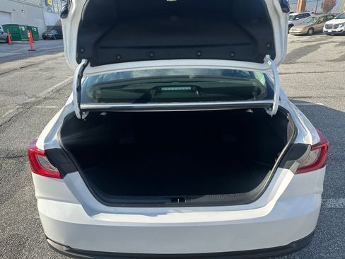 Used 2025 Toyota Camry LE image 30