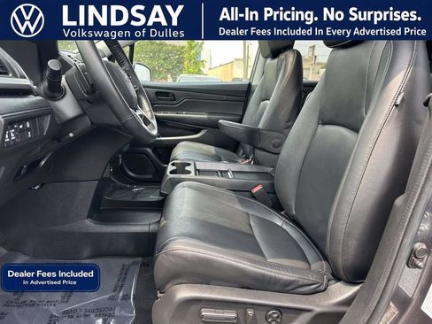 Used 2023 Honda Odyssey EX-L image 11