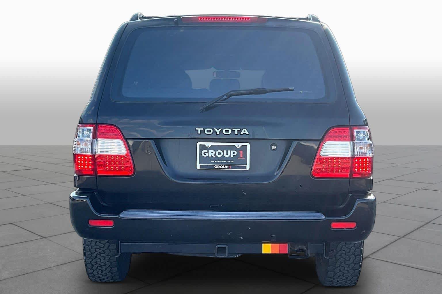 Used 1999 Toyota Land Cruiser w/ Leather Trim Pkg AWD/4WD image 4