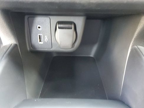 Certified 2025 Nissan Versa S w/ S Plus Package FWD image 29