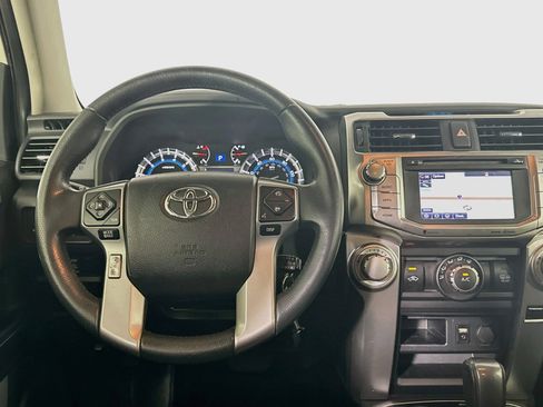 Used 2019 Toyota 4Runner SR5 RWD image 17