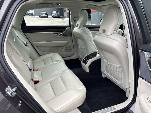 Used 2021 Volvo S90 T6 Inscription image 11