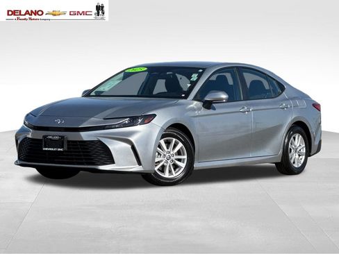 Used 2025 Toyota Camry LE FWD image 1