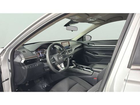 Used 2023 Nissan Altima 2.5 SV FWD image 7