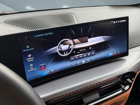 Used 2025 BMW M340i Sedan image 27