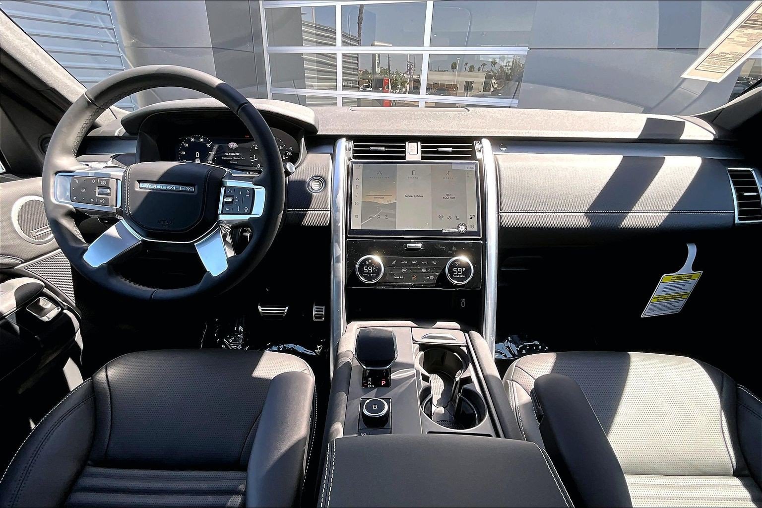 New 2026 Land Rover Discovery Dynamic SE AWD/4WD image 5